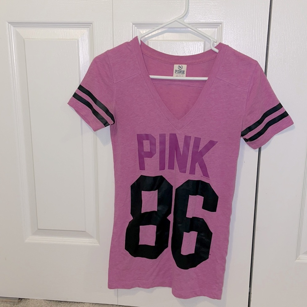 PINK Victoria’s Secret t shirt